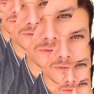 Meet your Posher, Derek